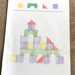 Rozwiązana karta pracy z kolorowymi klockami