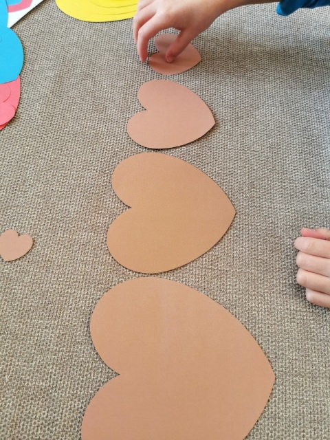 Układanka serca – 5 kolorów, 5 wielkości